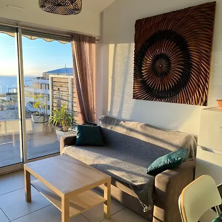 Le Bruit Des Vagues B408 Apartment *